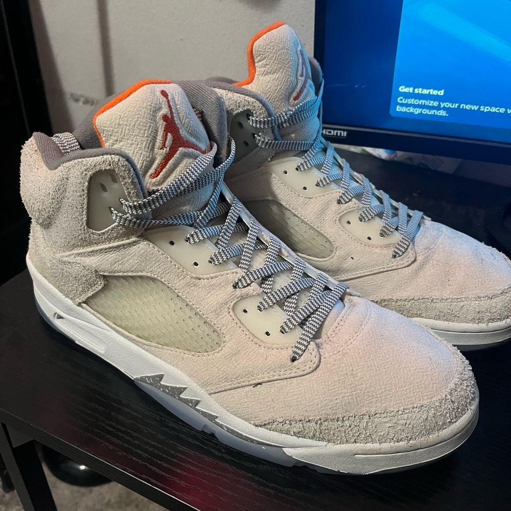 Jordan Sneakers in Cream and Orange